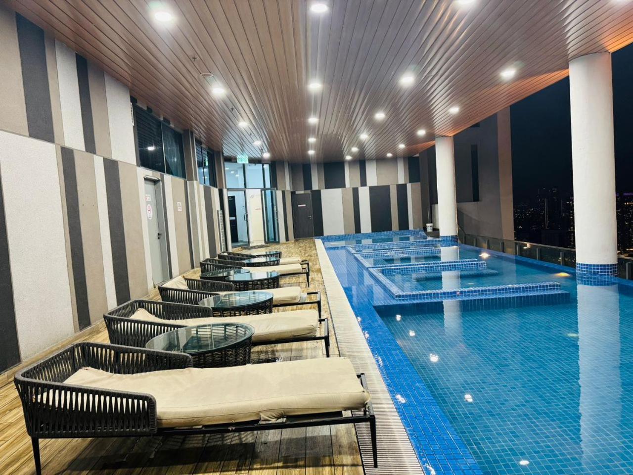 Appartamento The Luxe Colony Klcc Kuala Lumpur Esterno foto