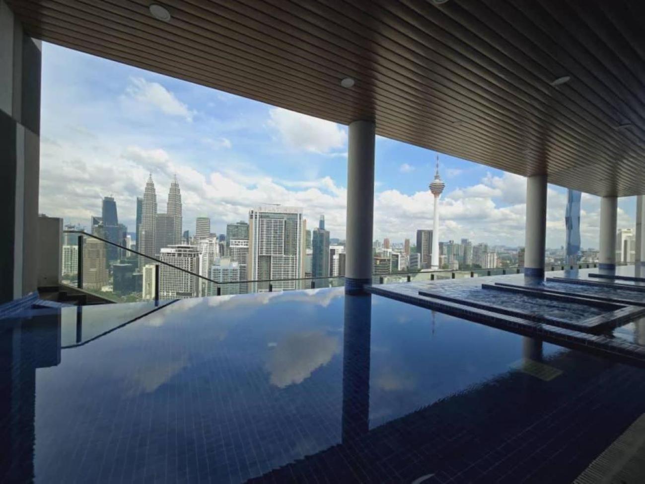 Appartamento The Luxe Colony Klcc Kuala Lumpur Esterno foto